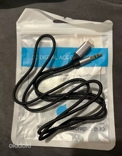 AUX кабель для iPhone (Lightning → 3.5мм)