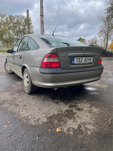 Opel vectra-b (4 foto / 6)