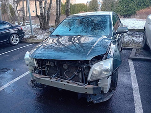 TOYOTA AVENSIS 2007 (9 foto / 15)