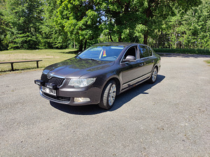 Skoda Superb 2008 (2 foto / 13)