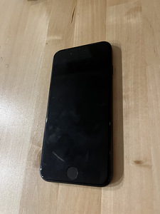 iPHONE SE 2020 64GB (2 foto / 7)