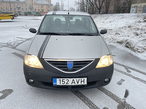 Dacia Logan (5 foto / 9)