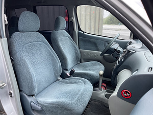 Toyota Yaris verso (5 foto / 8)