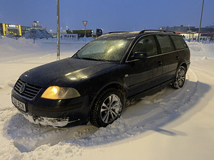 Volkswagen Passat (4 foto / 14)