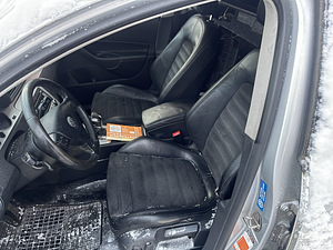 Volkswagen Passat (6 foto / 8)