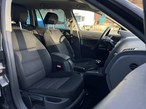 Skoda Octavia (7 фото из 9)