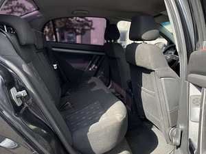 Opel Vectra (5 foto / 8)
