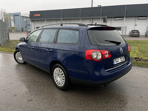 Volkswagen Passat (3 foto / 9)
