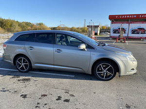 Toyota Avensis 2.2 110кВ (5 foto / 15)