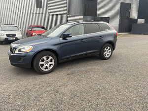 Volvo XC60 2.4 D5 120kw 2010 aasta (1 foto / 14)