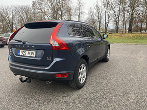 Volvo XC60 2.4 D5 120kw 2010 aasta (7 foto / 14)