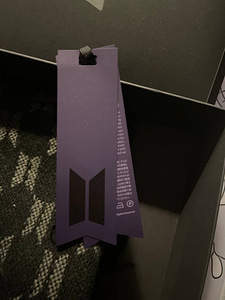 BTS MERCH BOX #1 ПЛЕД И МЯГКИЙ ПЛАКАТ (3 фото из 7)