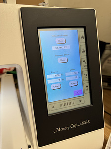 Janome mc500e (3 фото из 3)