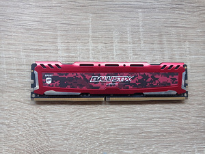 Crucial Ballistix Sport LT Red, DDR4, 8 ГБ, 2400 МГц
