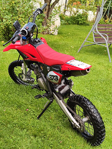 Продается Apollo RFZ140 140cc питбайк (3 фото из 5)