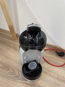 Kapselkohvimasin DeLonghi NESCAFÉ DOLCE GUSTO (2 foto / 5)