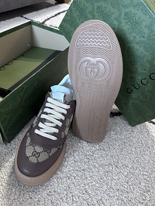 Gucci Chunky B tossud, (6 foto / 8)