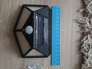 Päikesepaneeliga LED lamp liikumisanduriga! UUS! (5 foto / 5)