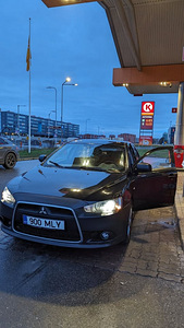 Autorent automaat Mitsubishi Lancer sportbag 1,8 (6 foto / 7)
