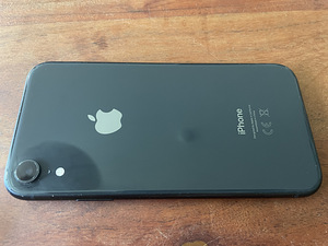 iPhone Xr 64gb (2 foto / 3)