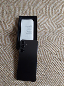 Samsung Galaxy S24 + (2 фото из 2)