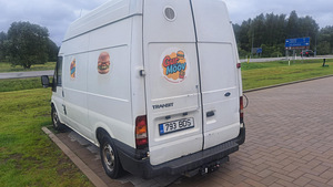 Ford Transit фудтрак (8 фото из 8)