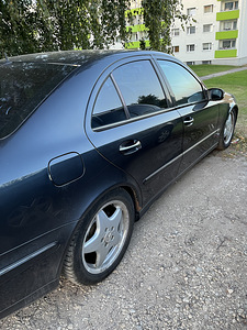 MERCEDES E320 CDI 150KW (7 фото из 7)