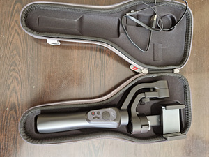 Elektrooniline stabilisaator nutitelefonidele Zhiyun Smooth (1 foto / 5)