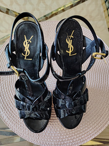 Yves Saint Laurent kontsakingad (1 foto / 2)