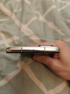 Huawei P40 (8 foto / 9)