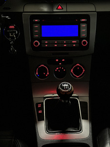 Volkswagen passat b6 2.0tdi 103kw 6k (6 foto / 11)