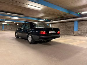 Mercedes Benz 300E (11 foto / 14)