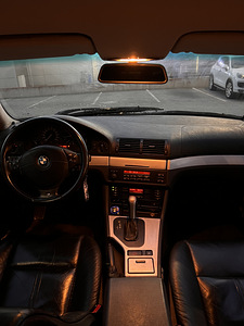 BMW 523i 2.5 125kW (6 foto / 7)