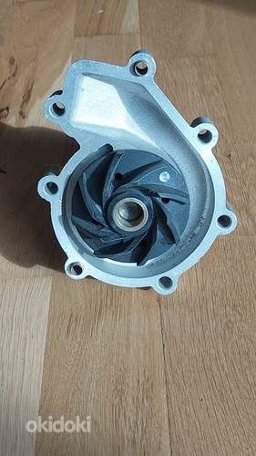 Jahutusvedeliku pump (pump) MB 200 2.0 W124 diisel