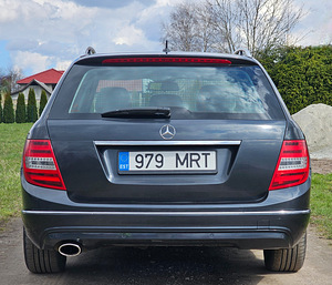 Mercedes-Benz C 180 2.1 88kW (6 foto / 14)