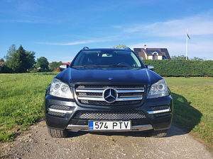 Mercedes-Benz GL 350 CDI 4MATIC 3.0 165KW 2011 (2 foto / 15)