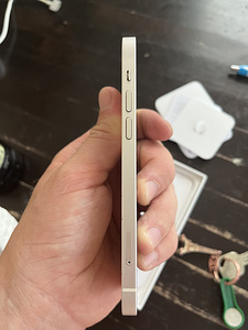 iPhone 12 (4 фото из 4)