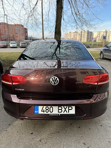 Volkswagen Passat 1.8 (6 foto / 15)