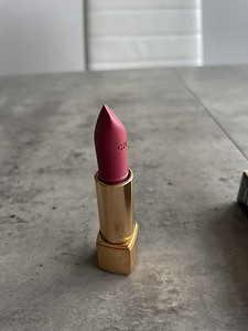 Huulepulk Chanel Allure Velvet (2 foto / 3)