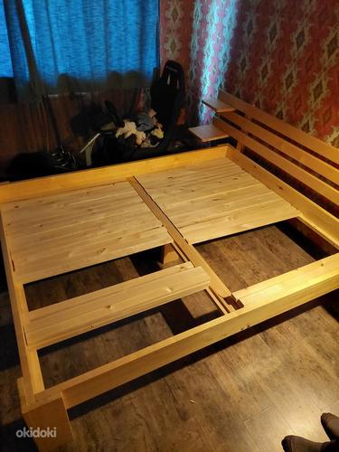 Кровать из массива дерева (фото #3)