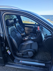 AUDI A4 AVANT (9 foto / 10)