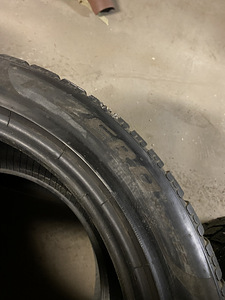 Pirelli lamellid 2tk 255/45 R19 (2 foto / 4)