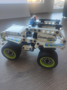 LEGO ТЕХНИК 42047 (1 фото из 2)