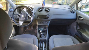 Seat Ibiza (9 foto / 10)