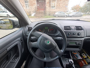 Skoda Fabia 2012 1.2 51kW (6 foto / 7)