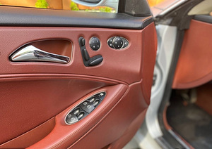 Mercedes-Benz CLS (10 foto / 15)