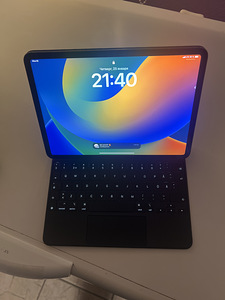 iPad Pro 11 128 GB WiFi .+ cellular Magic Keyboard (3 foto / 4)