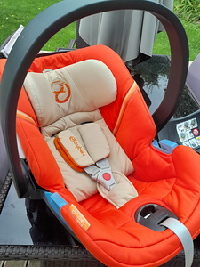 Cybex Aton 5 люлька koos Aton Base 2 (4 фото из 4)