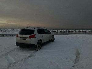 Peugeot 2008 1.2 60kW (5 foto / 15)