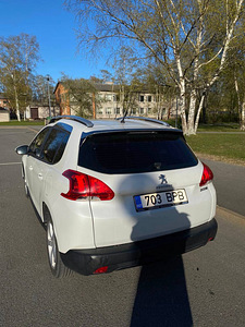 Peugeot 2008 , 2015a (5 foto / 10)